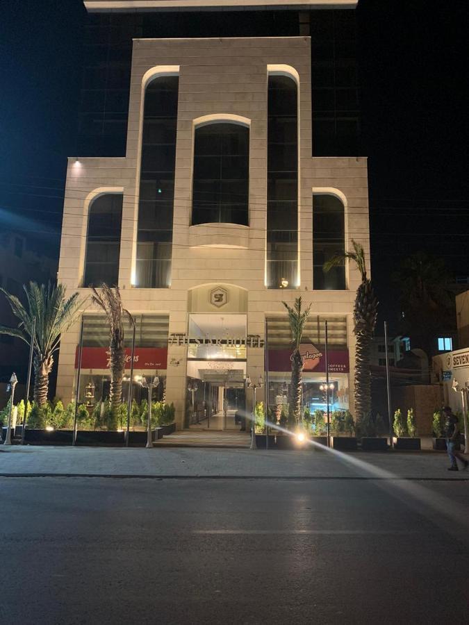 Seventh-Star Hotel Аман Екстериор снимка